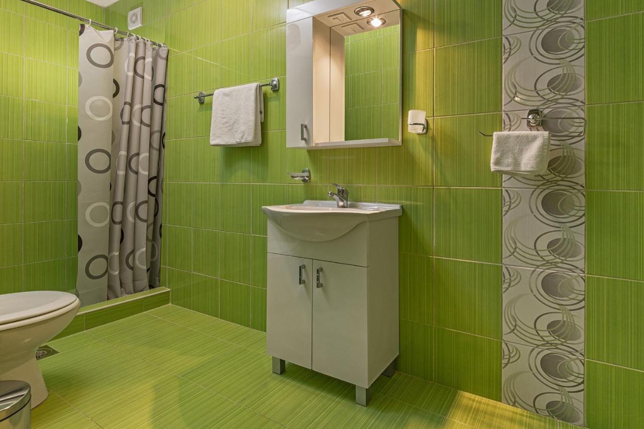 Bed & Breakfast Park Gate Враня Екстериор снимка